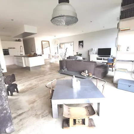 Habitación en casa particular Maison Contemporaine 4 Chambres - Proche 24H Du Mans *